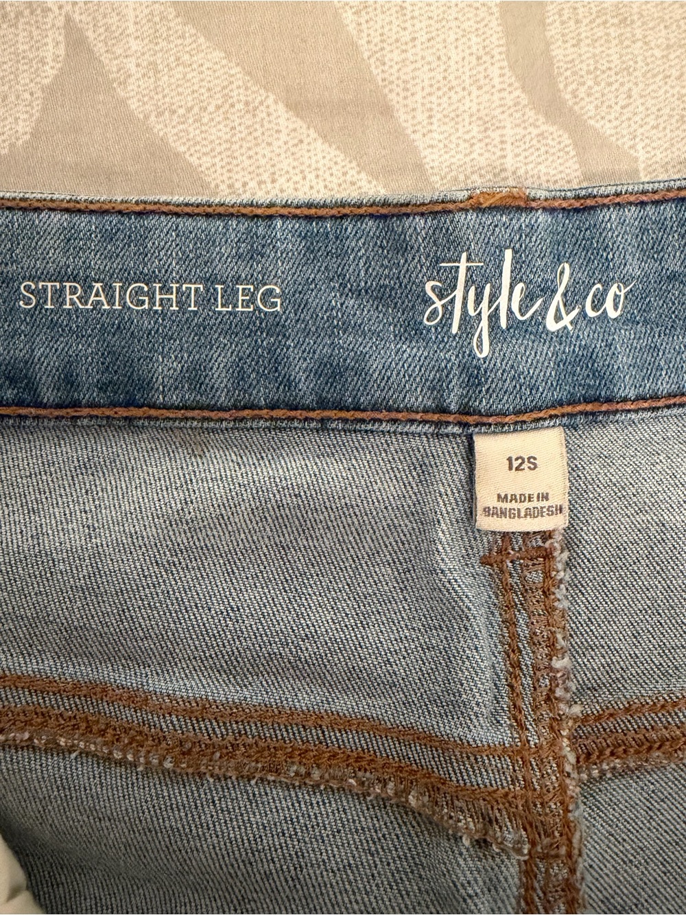 Style & Co straight leg women’s light blue jeans size 12 short